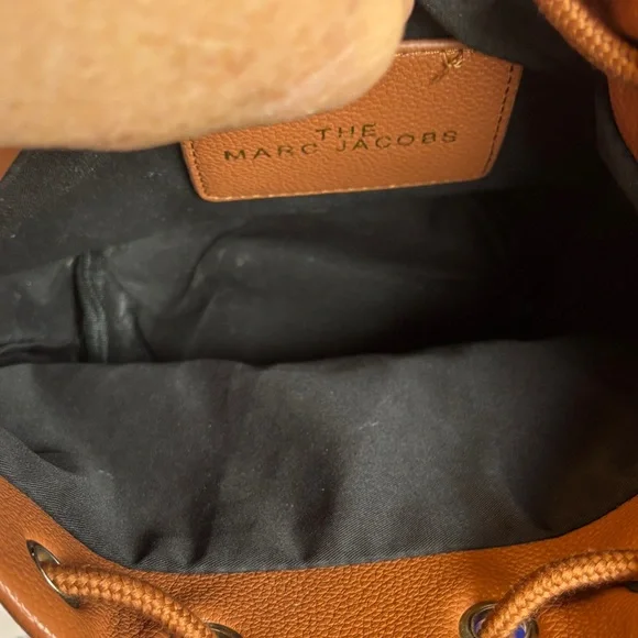 Marc Jacobs Tan Bucket Leather Shoulder Bag